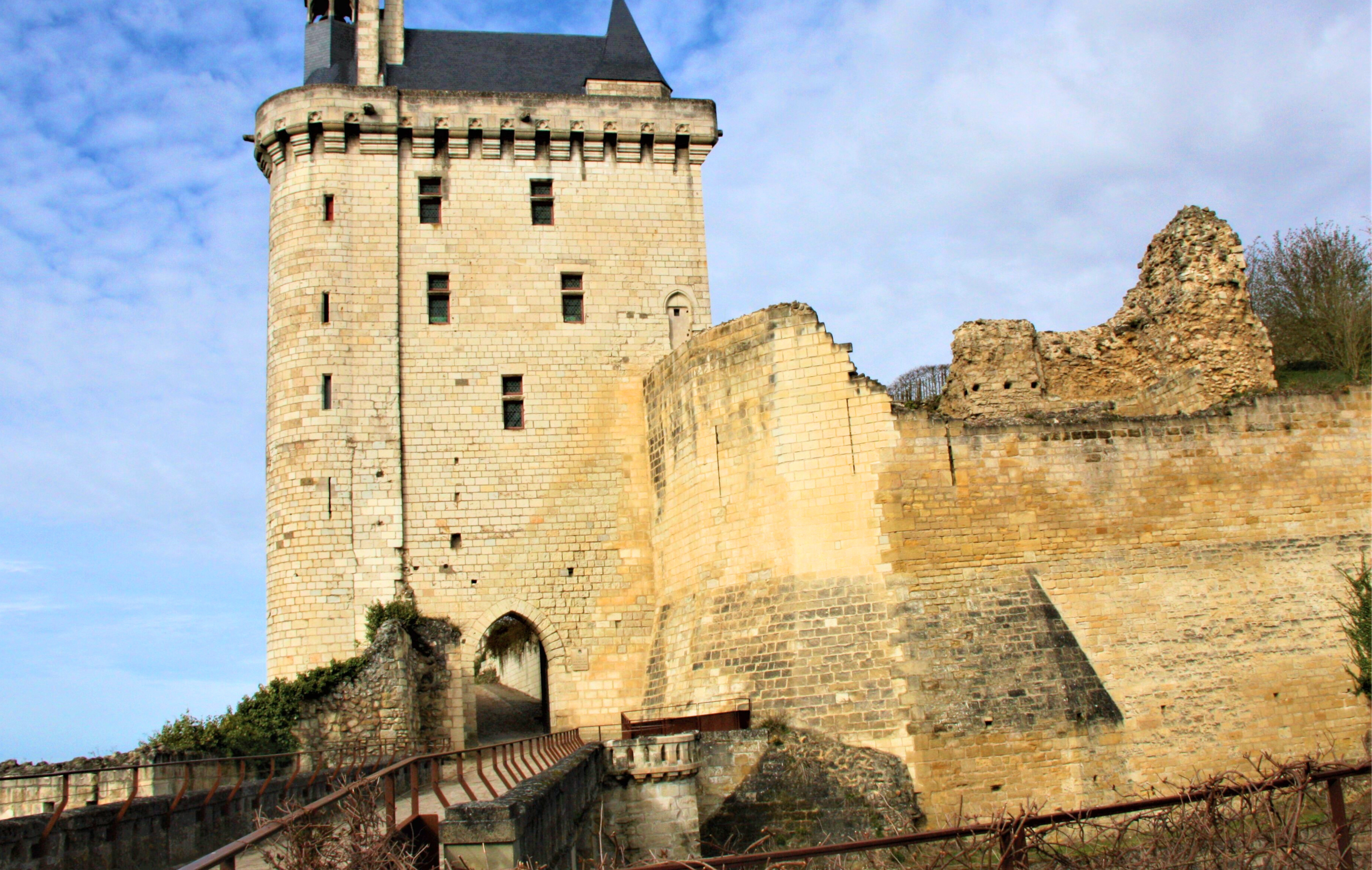 Castillos del Loira, Chinon, Paris en coche.