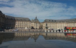 miroir déau de Bordeaux