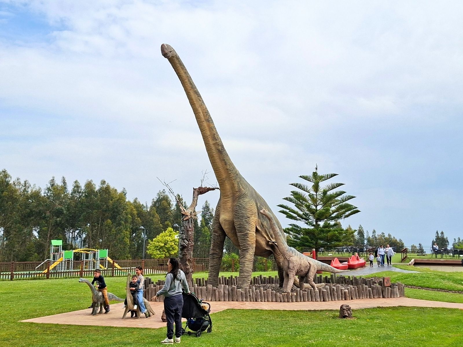 Guia de museos de dinosaurios en España: 4 destinos alucinantes para pequeños paleontólogos
